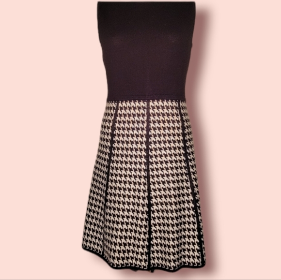 Calvin Klein Dresses & Skirts - VINTAGE Women's Calvin Klein Sleeveless Knit Dress sz Medium Petite